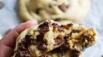 Giant Chocolate Chip Cookie Giant Chocolate Chip Cookie