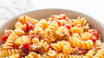 Pasta with Turkey Sausage and Smoked Mozzarella Pasta with Turkey Sausage and Smoked Mozzarella
