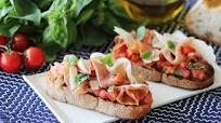 Bruschetta au jambon cru et au parmesan Bruschetta au jambon cru et au parmesan