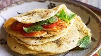 Lebanese za'atar pizza (man’oushe bi za'atar) Lebanese za'atar pizza (man’oushe bi za'atar)