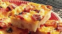 Focaccia (Cheddar and Bacon Topped) Focaccia (Cheddar and Bacon Topped)