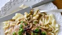 CROCKPOT SALISBURY STEAK WITH FROZEN HAMBURGER PATTIES CROCKPOT SALISBURY STEAK WITH FROZEN HAMBURGER PATTIES