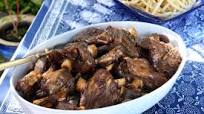 Greek Lamb Braised with Tomatoes (Kokkinisto) Greek Lamb Braised with Tomatoes (Kokkinisto)