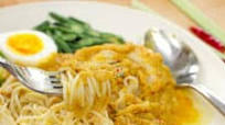 Rice Noodles with Fish Curry Sauce ขนมจีนนำ้ยา Rice Noodles with Fish Curry Sauce ขนมจีนนำ้ยา