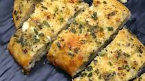Domino’s Cheesy Garlic Bread at Home Domino’s Cheesy Garlic Bread at Home