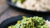 Chicken and Spinach Curry (Chicken Saag) Chicken and Spinach Curry (Chicken Saag)