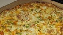 Thin Crust Buffalo Chicken Pizza Thin Crust Buffalo Chicken Pizza