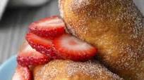 Strawberry Cheesecake Chimichangas Strawberry Cheesecake Chimichangas