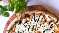 Four Cheese Garlic & Herb Pizza Four Cheese Garlic & Herb Pizza