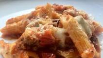Quick Cheesy Penne with Meat Sauce Quick Cheesy Penne with Meat Sauce