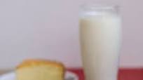 Plain Vanilla Sponge Cake - Moist and Fluffy Plain Vanilla Sponge Cake - Moist and Fluffy