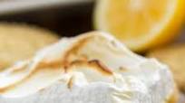 Lemon Meringue Pie Bars with Shortbread Crust Lemon Meringue Pie Bars with Shortbread Crust