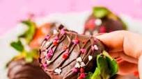 How To Make The Best Chocolate Covered Strawberries How To Make The Best Chocolate Covered Strawberries