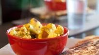 Potato and Cauliflower Curry (Aloo Gobi) Potato and Cauliflower Curry (Aloo Gobi)