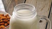 Homemade Almond Milk Homemade Almond Milk