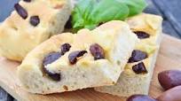Focaccia mit Oliven Focaccia mit Oliven