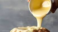 Easy white chocolate and vanilla bundt cake recipe Easy white chocolate and vanilla bundt cake recipe