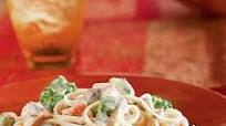 Campbell's® Chicken & Broccoli Alfredo Campbell's® Chicken & Broccoli Alfredo