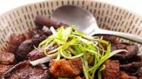 Babi Pongteh (Malaysian Pork Stew) Babi Pongteh (Malaysian Pork Stew)