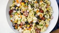 Antipasto Tortellini Pasta Salad with Basil Pesto Vinaigrette Antipasto Tortellini Pasta Salad with Basil Pesto Vinaigrette