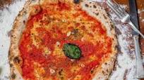 Pizza marinara fatta in casa: leggera e deliziosa Pizza marinara fatta in casa: leggera e deliziosa