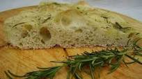 Focaccia alta, soffice & morbida con base croccante Focaccia alta, soffice & morbida con base croccante