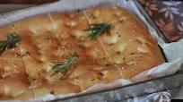 Focaccia su rozmarinu Focaccia su rozmarinu