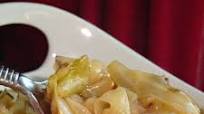 Best German Braised Cabbage Recipe ~ Oma’s Bayrisches Weisskraut Best German Braised Cabbage Recipe ~ Oma’s Bayrisches Weisskraut