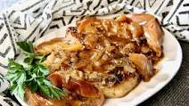 Pork Chops with Apples and Onions Pork Chops with Apples and Onions