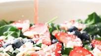 Weight Watchers Strawberry Salad with Berry Vinaigrette Weight Watchers Strawberry Salad with Berry Vinaigrette