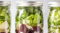 Easy Greek Chicken Mason Jar Salad Easy Greek Chicken Mason Jar Salad