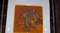 Carne de res con vegetales y salsa mixta Carne de res con vegetales y salsa mixta