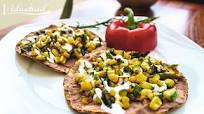 Tostadas de frijoles con verduras Tostadas de frijoles con verduras