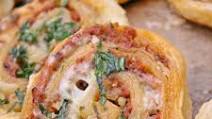 Garlicky & Cheesy Meat Pinwheels Recipe Garlicky & Cheesy Meat Pinwheels Recipe