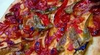 Focaccia con peperoni e pomodorini Focaccia con peperoni e pomodorini