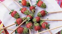 Pistachio and chocolate-dipped strawberries Pistachio and chocolate-dipped strawberries