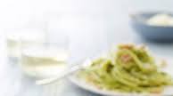 Spaghetti with Kale & Walnut Pesto Spaghetti with Kale & Walnut Pesto