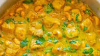 Yellow Chicken Coconut Curry (Chicken Korma) Yellow Chicken Coconut Curry (Chicken Korma)