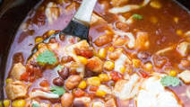 Easy Slow Cooker Chicken Taco Soup Easy Slow Cooker Chicken Taco Soup