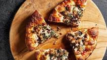 Italian Sausage and Kalamata Olive Skillet Pizza Italian Sausage and Kalamata Olive Skillet Pizza