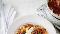 Vegetarian spaghetti alla puttanesca Vegetarian spaghetti alla puttanesca