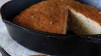 Speedy Pesto-Garlic Skillet Bread Speedy Pesto-Garlic Skillet Bread