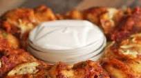 Garlic Knot Chicken Alfredo Ring Recipe by Tasty Garlic Knot Chicken Alfredo Ring Recipe by Tasty