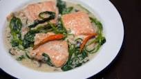 Ginataang Salmon (Salmon in Coconut Milk) Ginataang Salmon (Salmon in Coconut Milk)