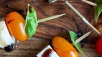 Caprese Salad on a Stick Caprese Salad on a Stick