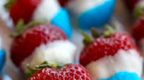 White Chocolate-Dipped Glitter Strawberries White Chocolate-Dipped Glitter Strawberries