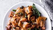 Pad See Ew (Thai Wide Rice Noodles with Chicken) Recipe Pad See Ew (Thai Wide Rice Noodles with Chicken) Recipe