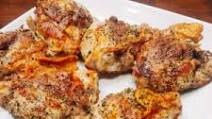 Italian Herb Crispy Skin Chicken Thighs (Low FODMAP, GF, DF) Italian Herb Crispy Skin Chicken Thighs (Low FODMAP, GF, DF)