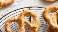 Easy No Yeast Soft Cheddar Pretzels Easy No Yeast Soft Cheddar Pretzels