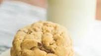Salted Peanut Cup Chocolate Chip Cookies Salted Peanut Cup Chocolate Chip Cookies